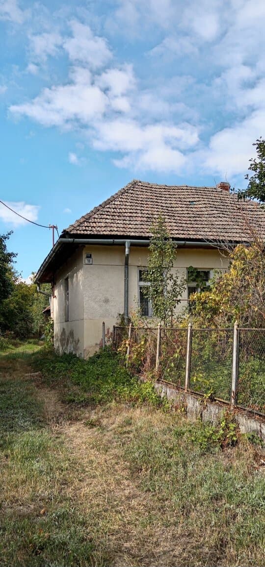 Na predaj rodinný  dom s pozemkom, Oborín, okres Michalovce