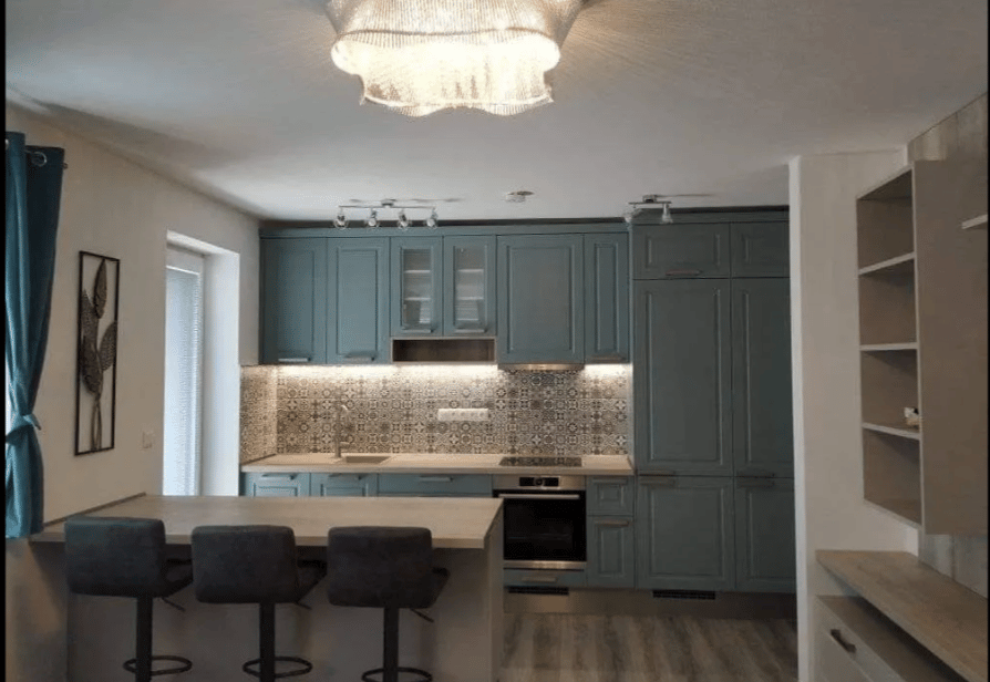 Veľkometrážny, plne zariadený 2 izbový byt s balkónom v modernej novostavbe Panorama v lokalite Čermáň, Nitra