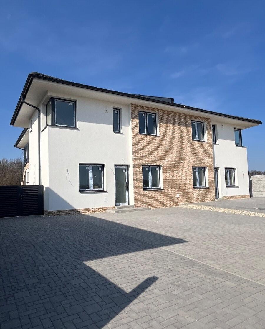 Prenájom 3 izbového bytu v tichej novovybudovanej lokalite Nový Cabaj.
