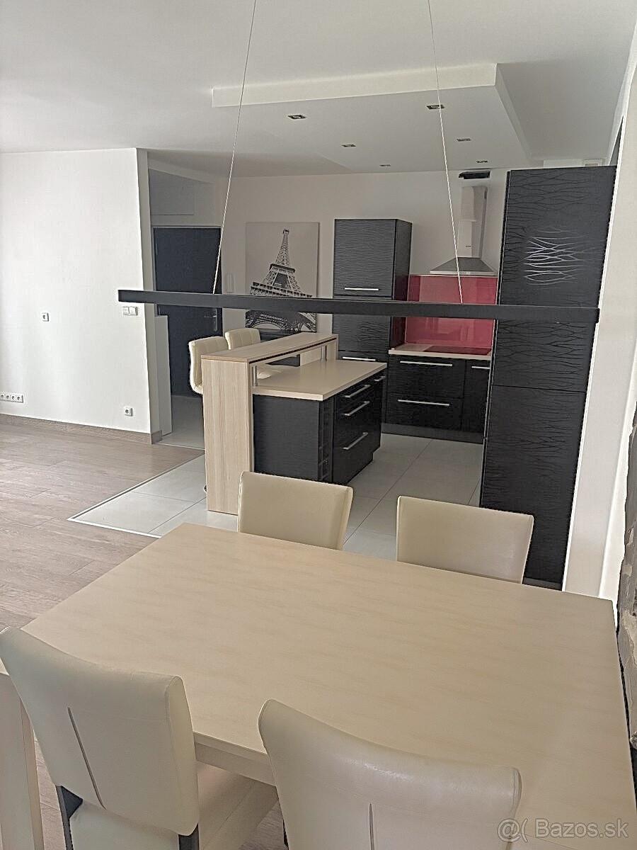 Na PRENÁJOM 3 izbový byt, Poprad, západ