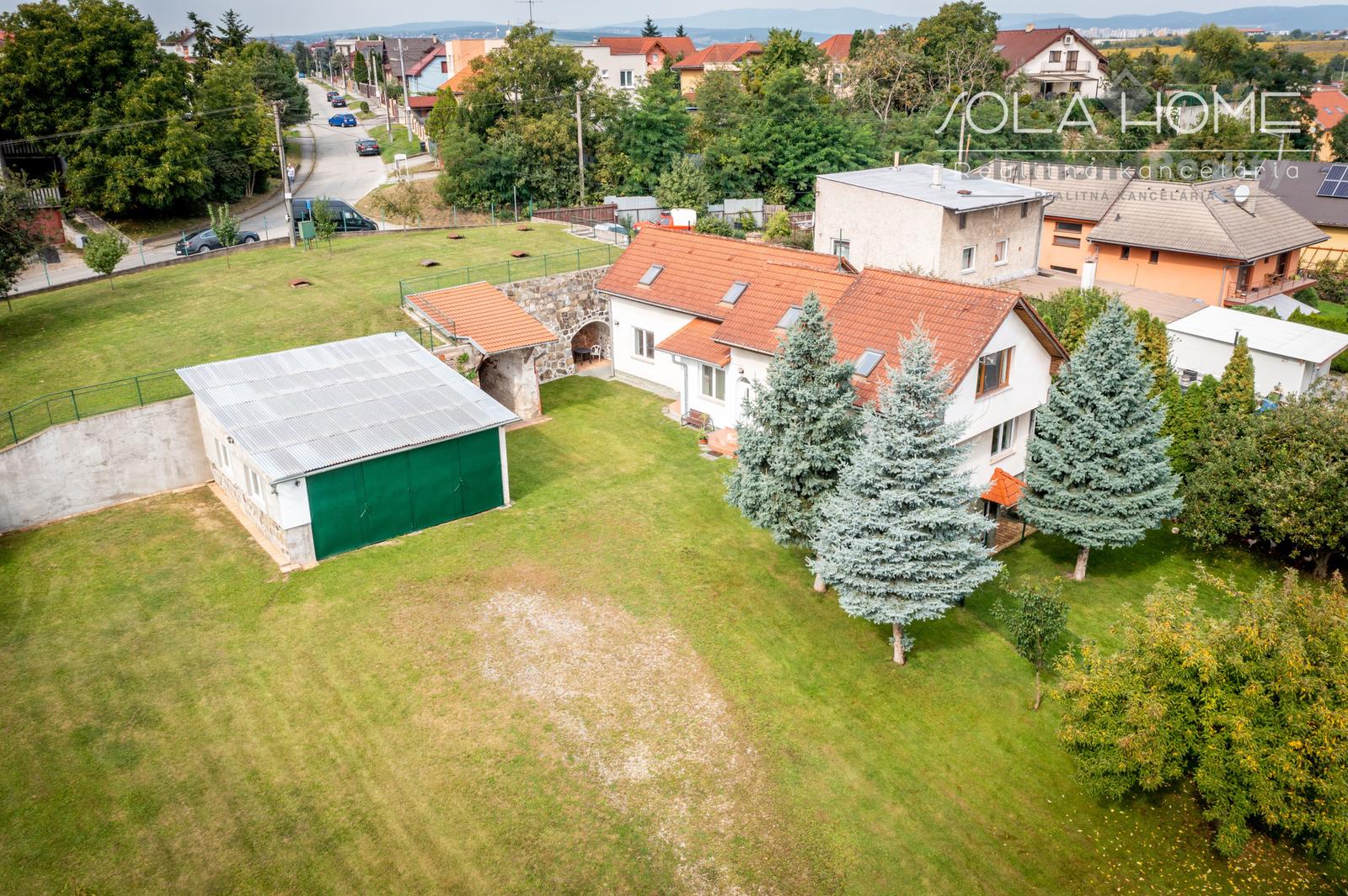 NA PREDAJ 2864m2 VEĽKÝ POZEMOK S RODINNÝM DOMOM | VSTUP Z DVOCH STRÁN | ABOVSKÁ UL, KOŠICE - BARCA