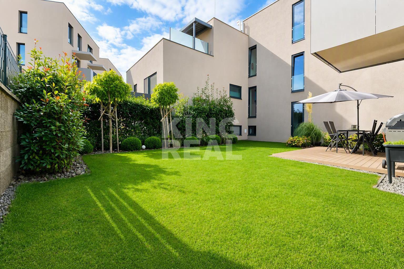 NA PREDAJ LUXUSNÝ 2 IZBOVÝ BYT S POZEMKOM 199m2 - PREŠOV