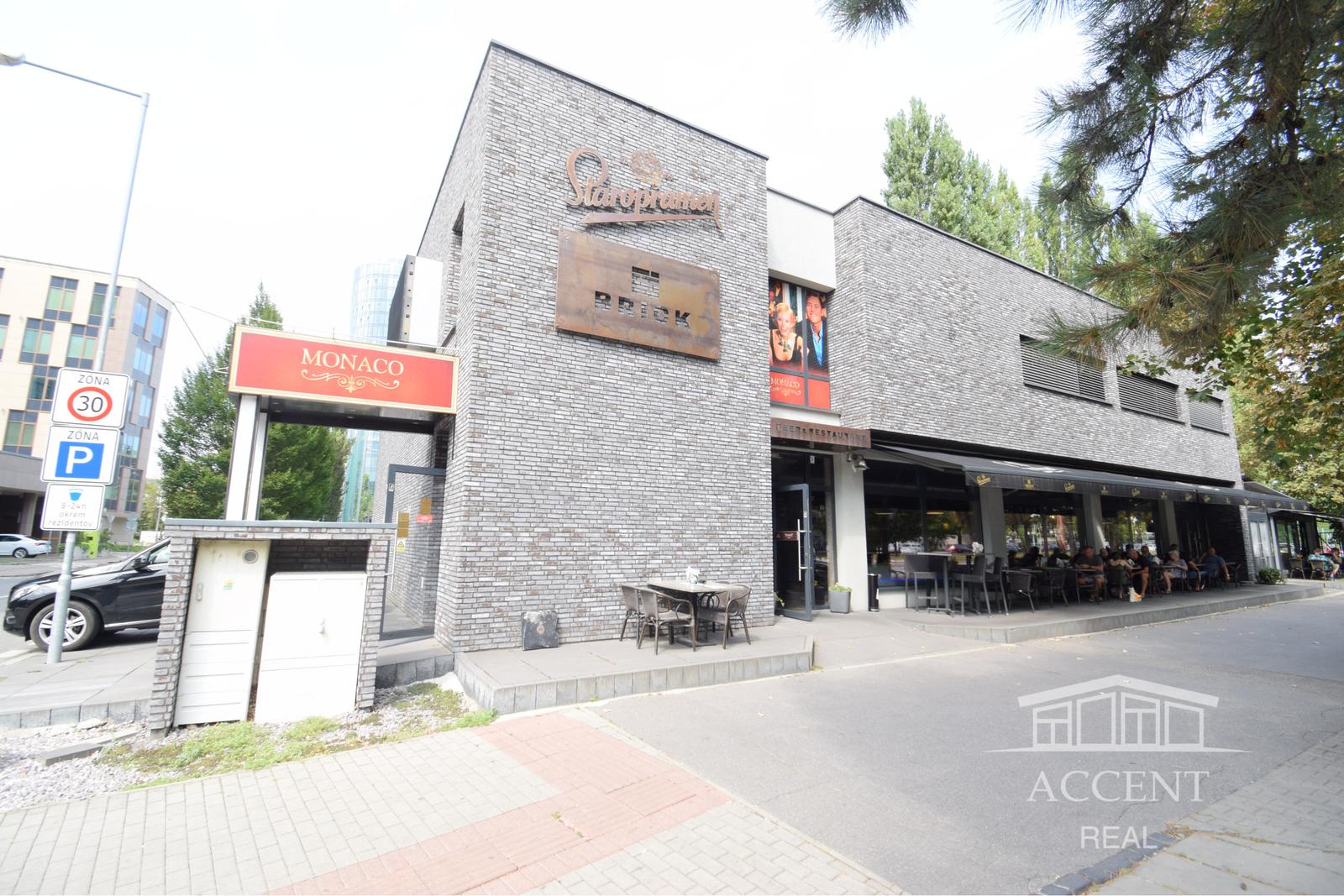 KOMERČNÉ  PRIESTORY S PARKOVANÍM (280M2) NA FREKVENTOVANEJ  TRNAVSKEJ CESTE - PRI ZIMNOM ŠTADIÓNE