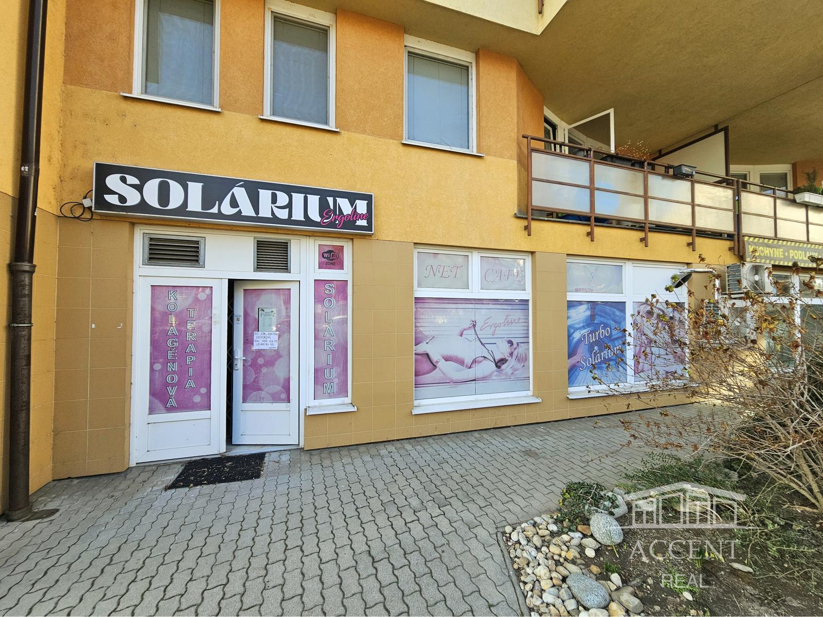 MULTIFUNKČNÉ NEBYTOVÉ PRIESTORY S VÝKLADMI (154m2) NA FREKVENTOVANOM MIESTE - HANY MELIČKOVEJ