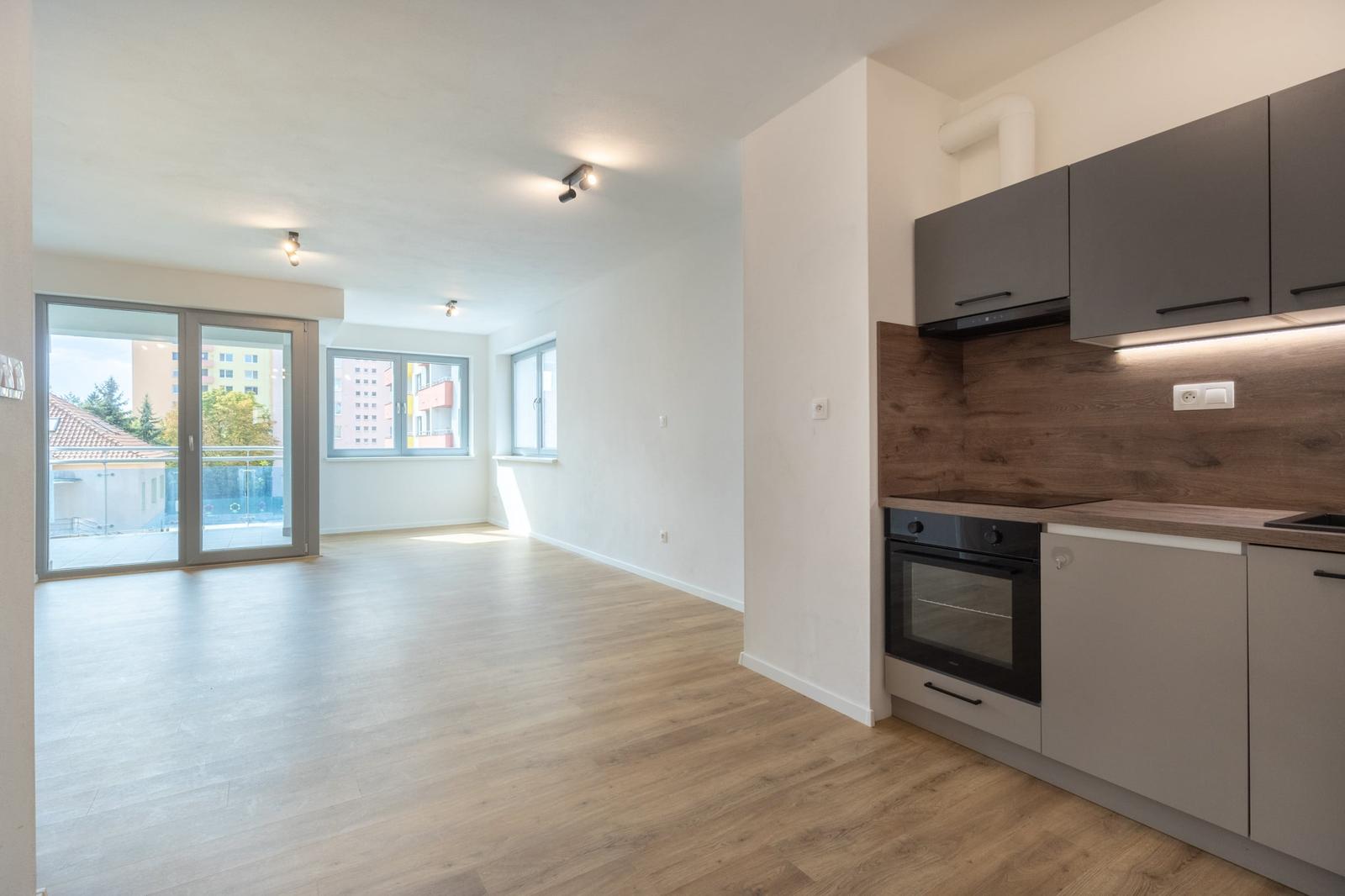 CENTRUM TRENČÍNA | 3-izbová novostavba s 20 m² terás a garážovým státím