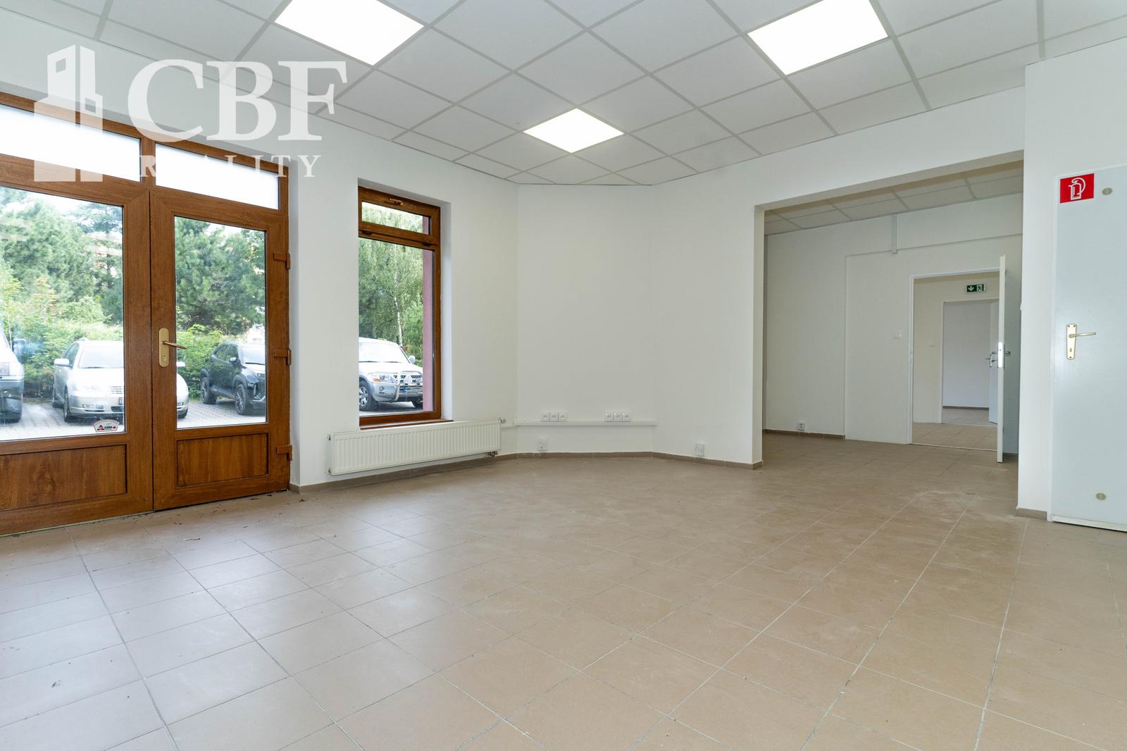 Reprezentatívny nebytový priestor s rozlohou 125 m² v centre Popradu – fotka 2