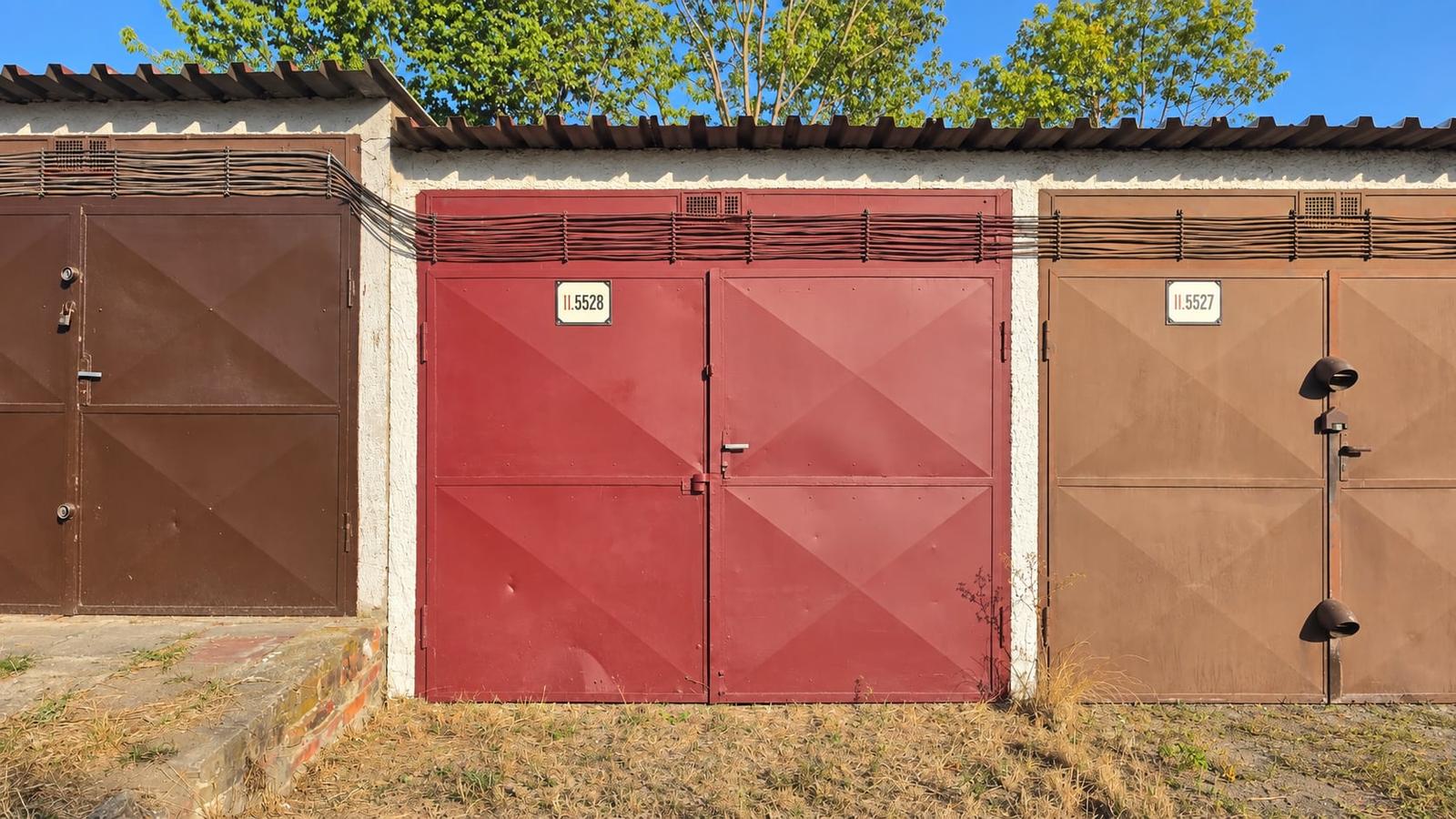 Na predaj garáž s elektrinou na ulici Petzvalova, Košice - Západ (Terasa). – fotka 2