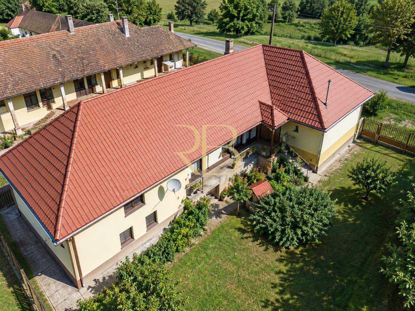 MAĎARSKO _3iz. RD _ pozemok 1815m²_ Bódvarákó v blízkosti Rákocziho jaskyne