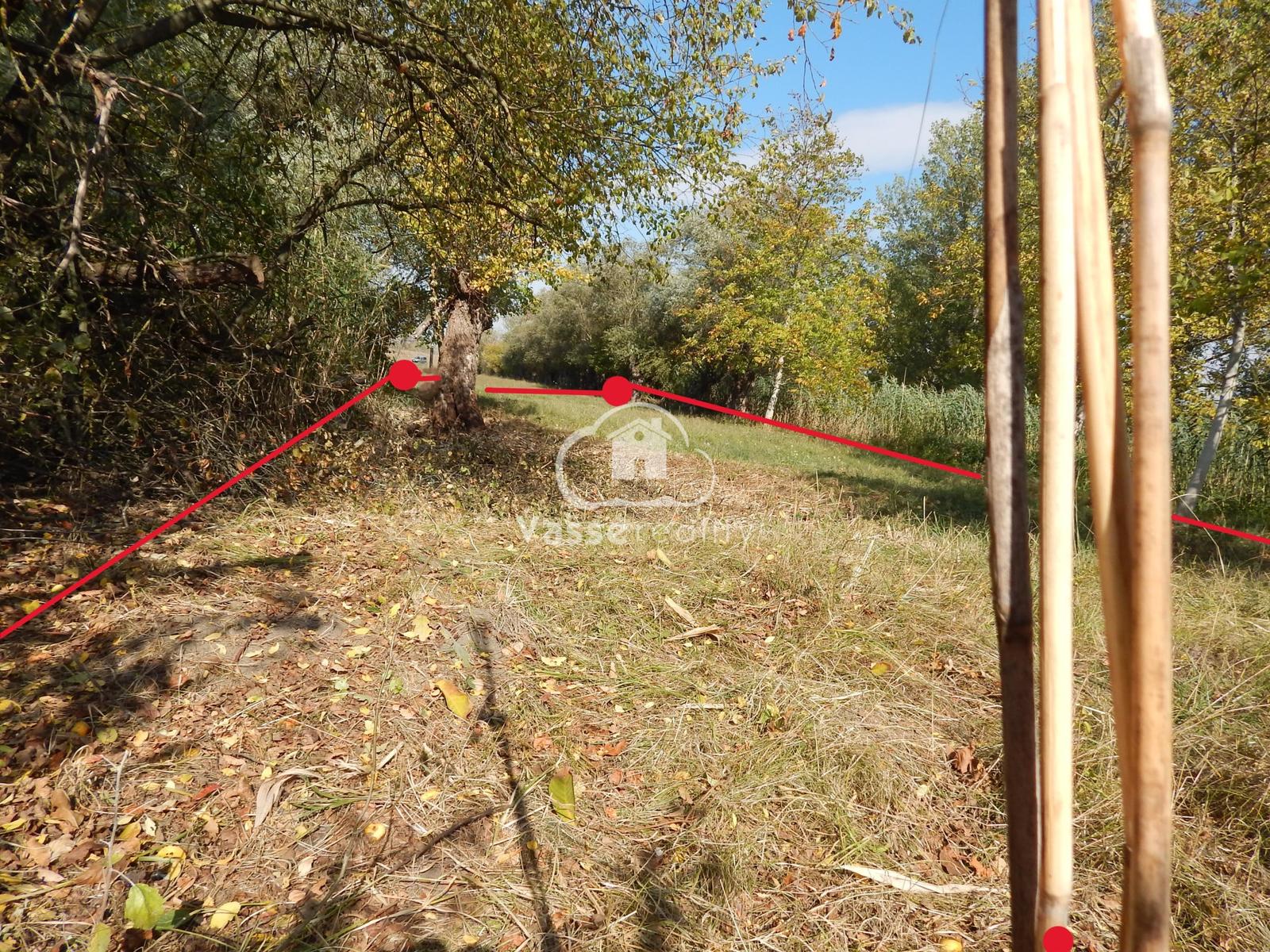 Pozemok s výmerou 511m2 v Martovciach-pri rieke Žitava. – fotka 2