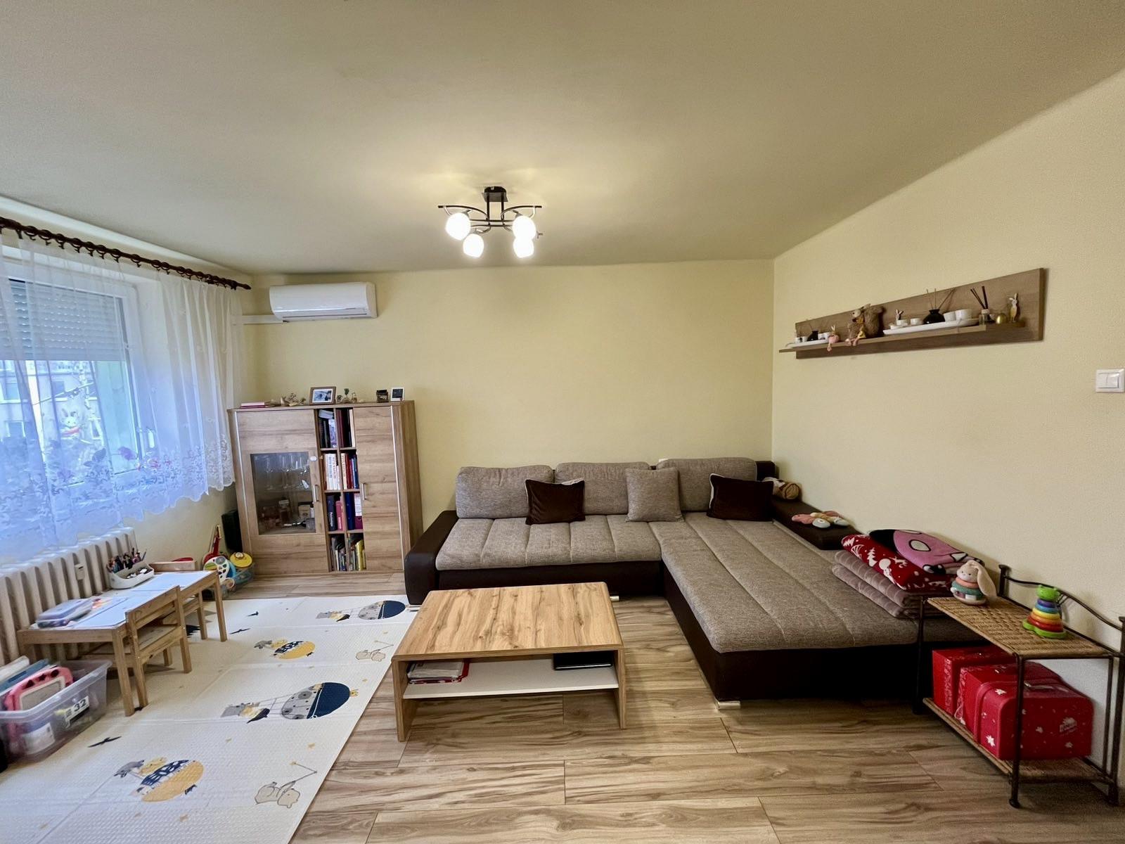 A-W REAL | 3-IZBOVÝ BYT S LOGGIOU A KLIMATIZÁCIOU V CENTRE MESTA – fotka 2