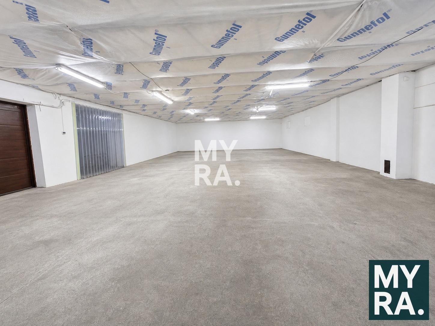 Skladový priestor Alvinczyho ulica, 200 m2, parkovacie miesta