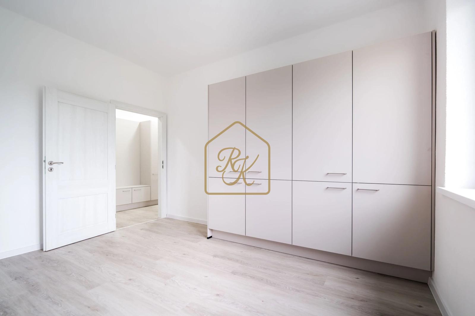 3 izbovy byt,100 m2,pivnica,súkromné parkovanie,predzáhradka – fotka 2