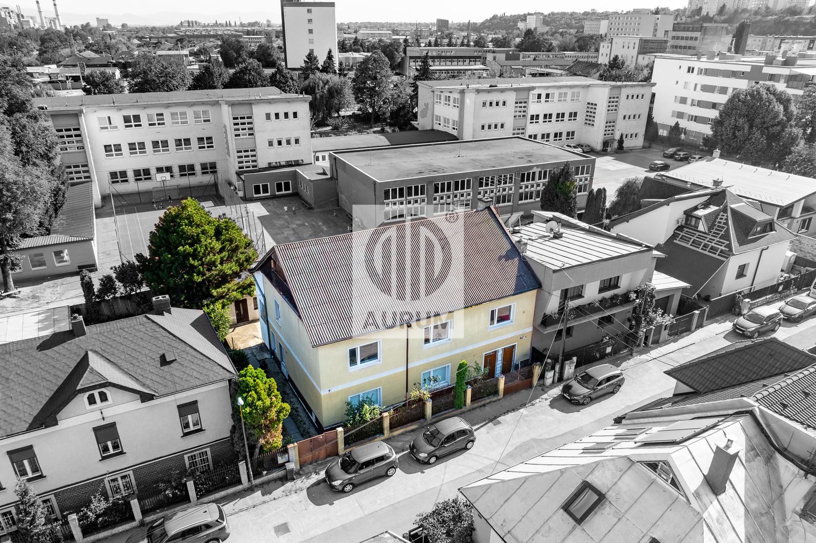 Dom s veľkým investičným potencionálnom, 353 m2, KE- JUH – fotka 2