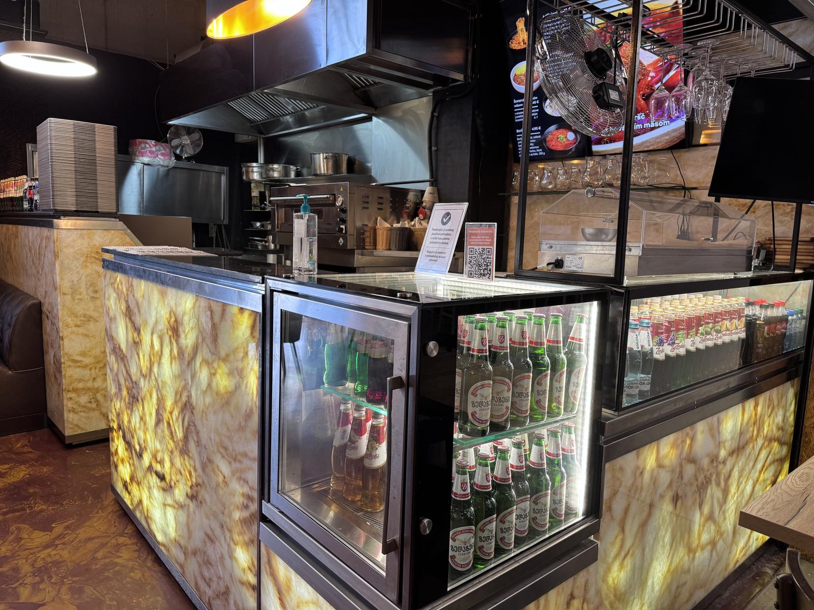 ODSTÚPENIE ZABEHNUTEJ GASTRO PREVÁDZKY VO FRESH MARKETE – BA