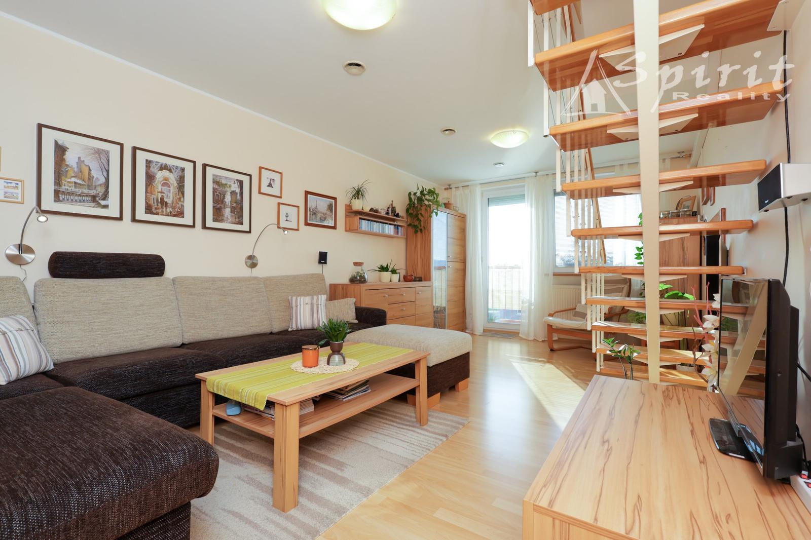 Priestranný 4-izbový byt s balkónom a krásnym výhľadom v Bernolákove | 108 m² – fotka 2