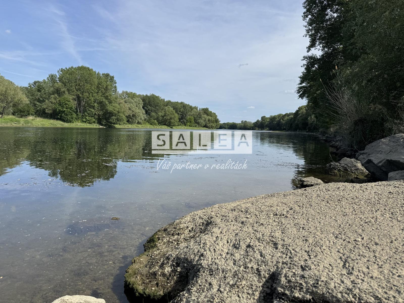 Záhrada v Kráľovej nad Váhom 260 m2 – fotka 2