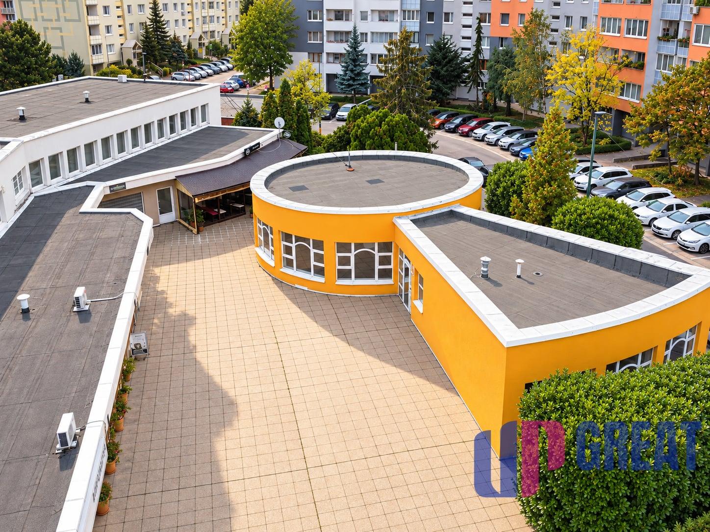 PREDAJ obchodného priestoru na komerčné využitie v Karlovej Vsi.