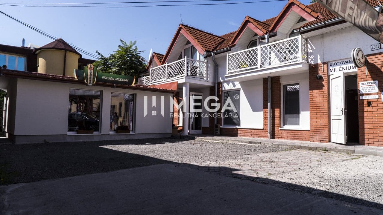 Na predaj nehnuteľnosť - zabehnutý penzión v centre mesta Humenné