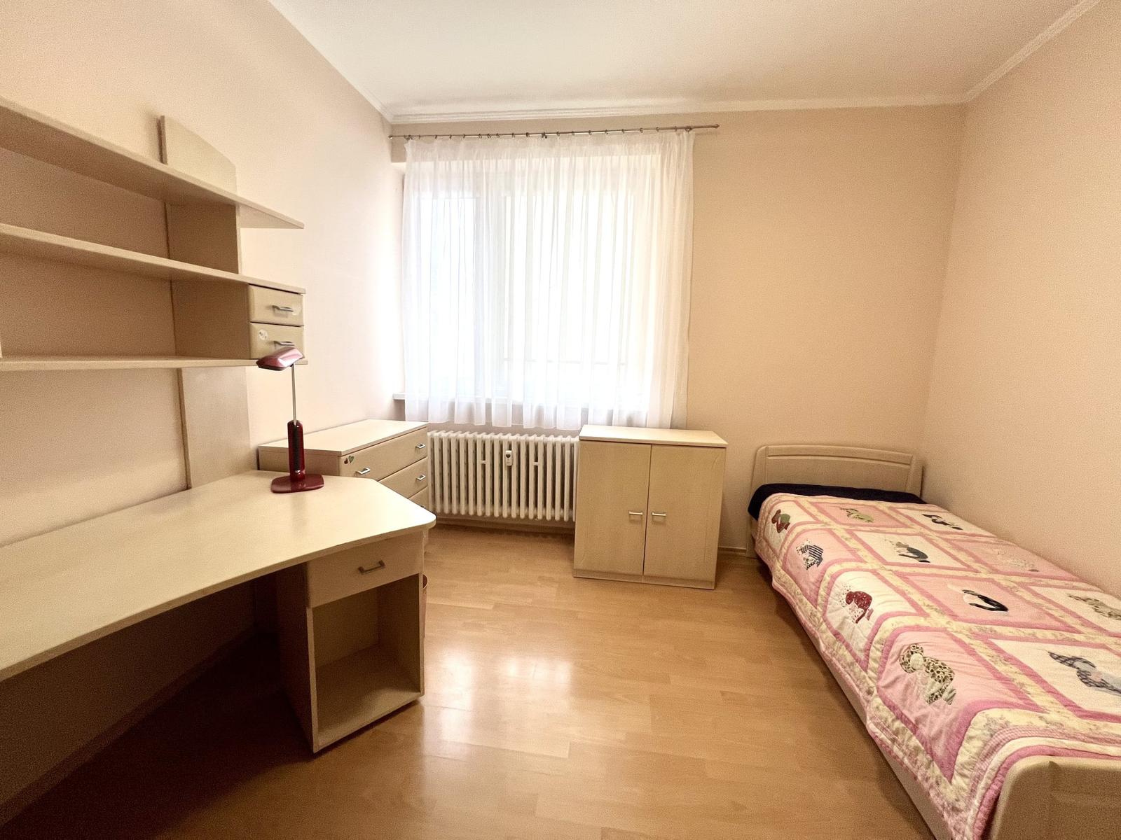 Veľkorysý 4 izbový byt s veľkou loggiou – fotka 2