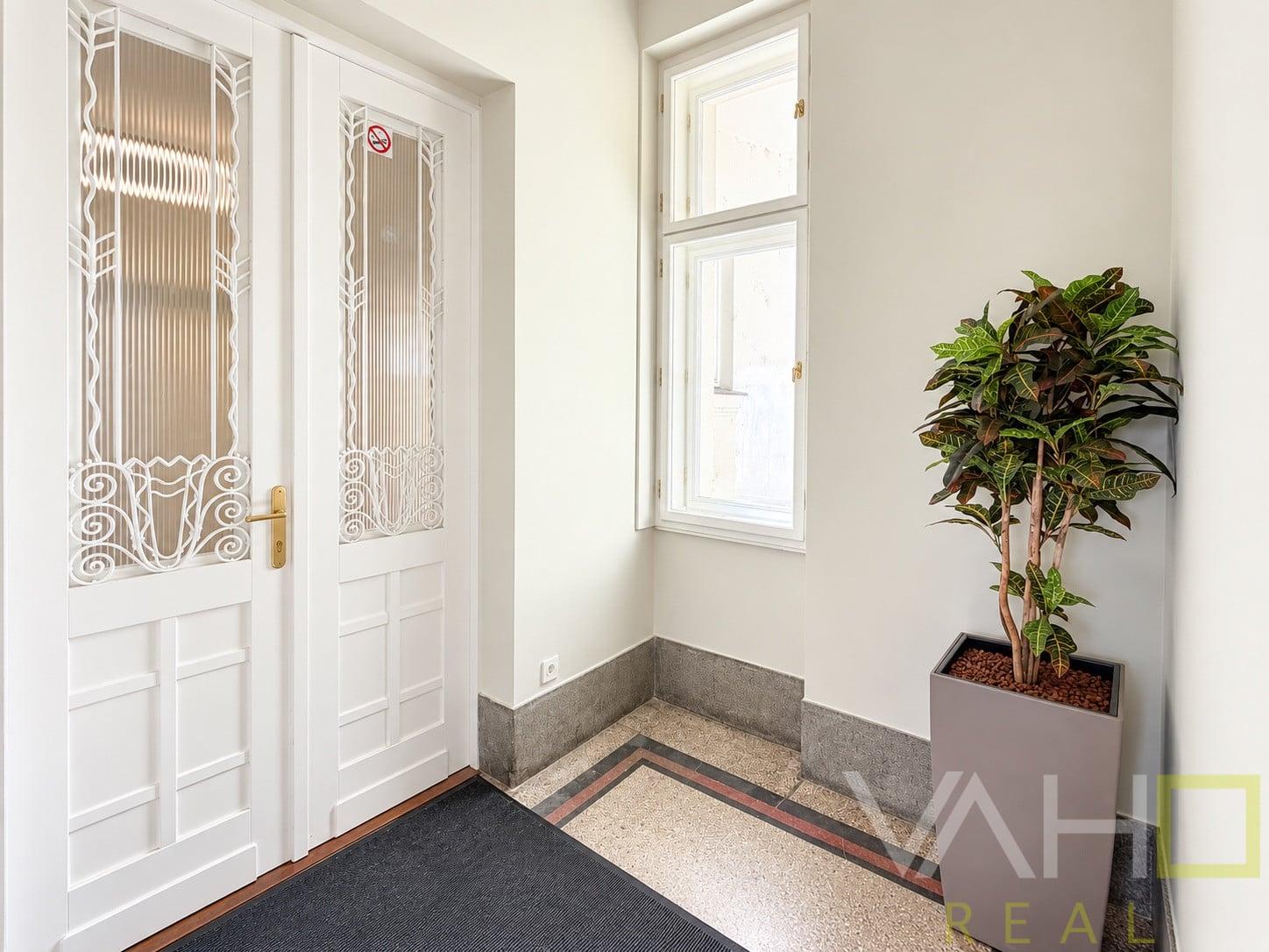 Reprezentatívne kancelárske priestory v centre Trnavy | 100 m² | Námestie SNP – fotka 2