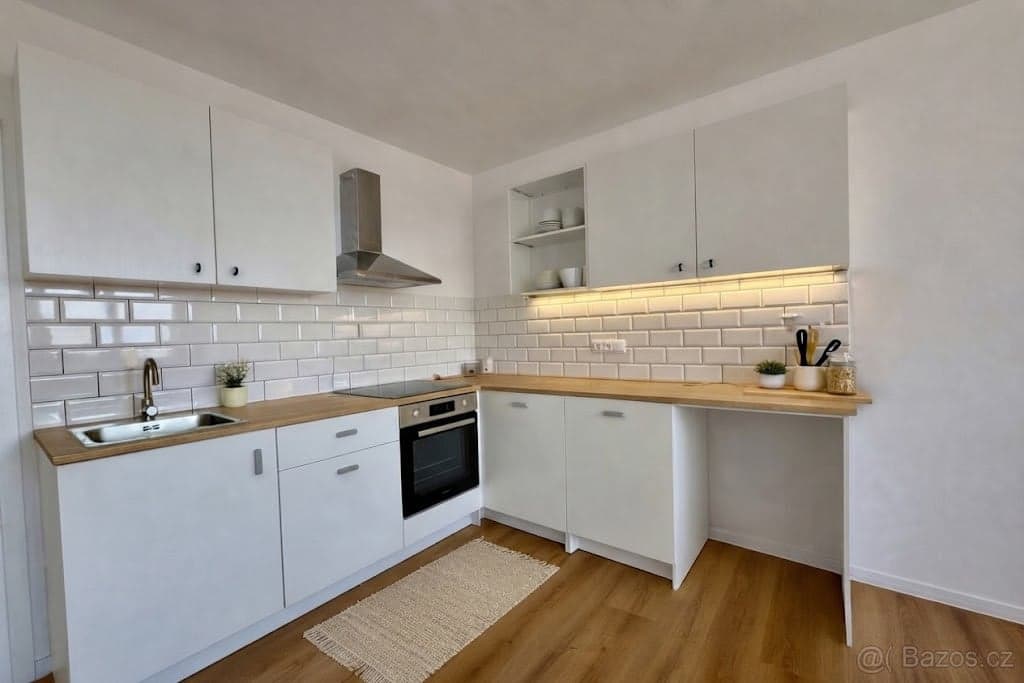 Moderne zariadená garsónka v Ružinove – fotka 2