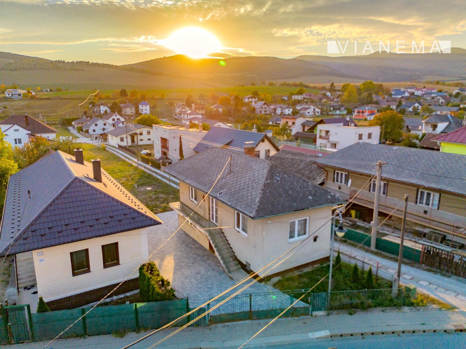 Praktický 3 izbový rodinný dom na dokončenie | Víťaz 🏡