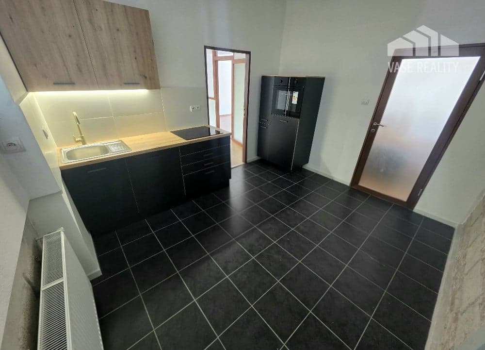 PRENÁJOM Bánovce nad Bebravou/2 IZBOVÝ BYT/CENTRUM-STRED/70m2