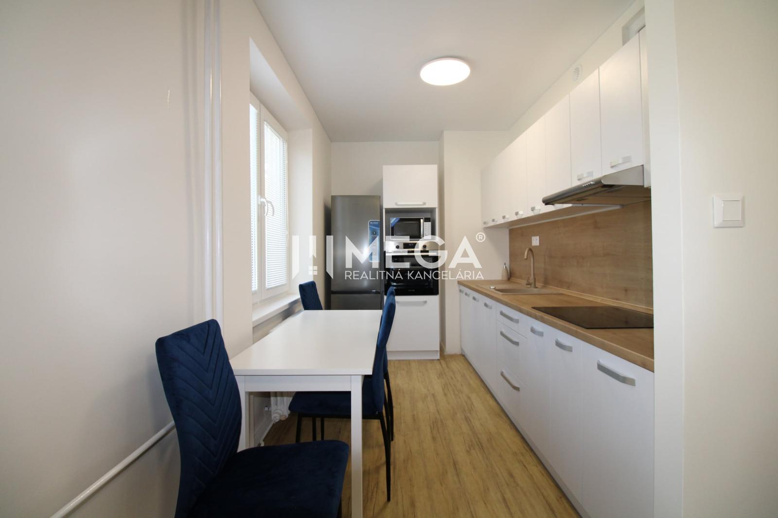 NA PRENÁJOM -  Zariadený 2 izbový byt s balkónom, Dobrianského, Humenné – fotka 2