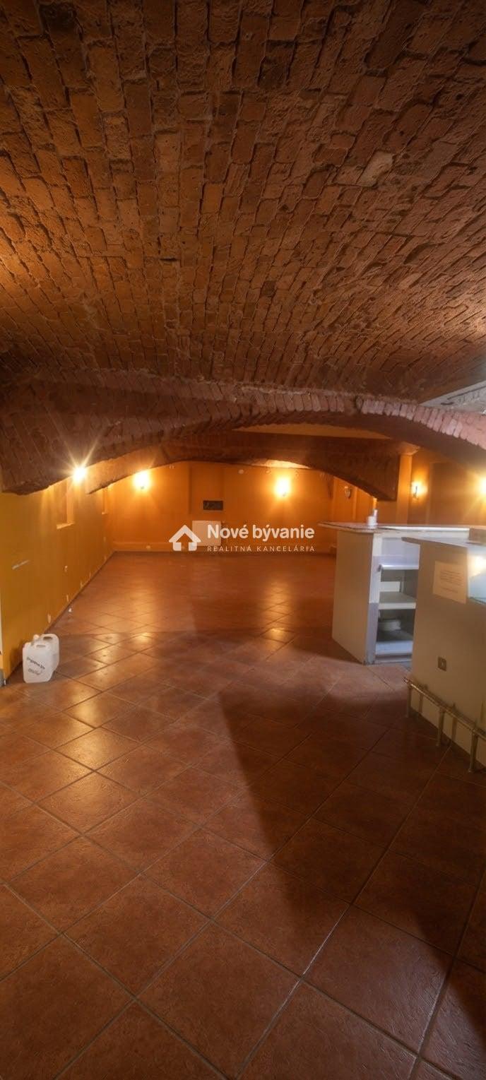Prenajom priestoru Námestie Poprad