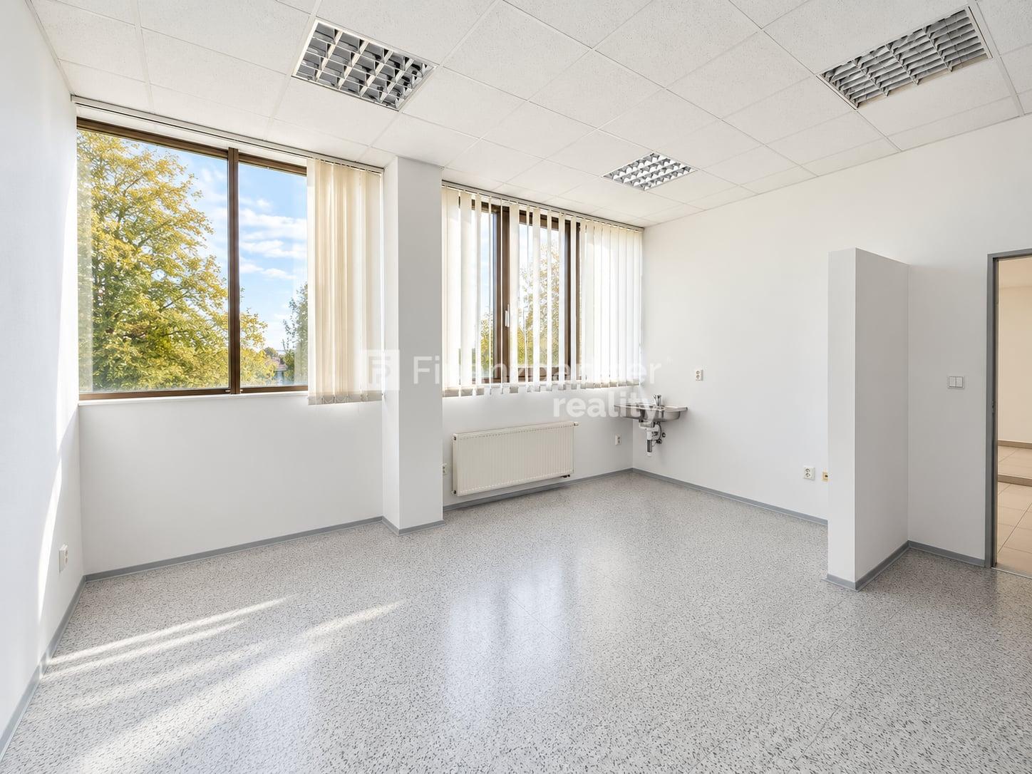 PRENÁJOM PRIESTORU V TOPOĽNÍKOCH – 88,5 m²