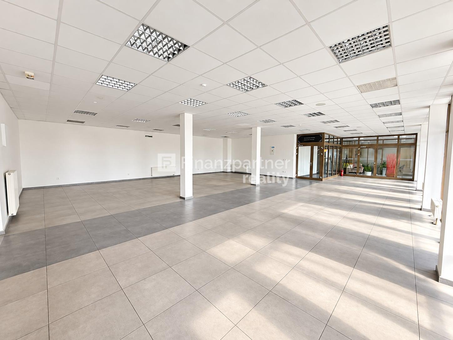 PRENÁJOM OBCHODNÉHO PRIESTORU V TOPOĽNÍKOCH – 175,8 m²