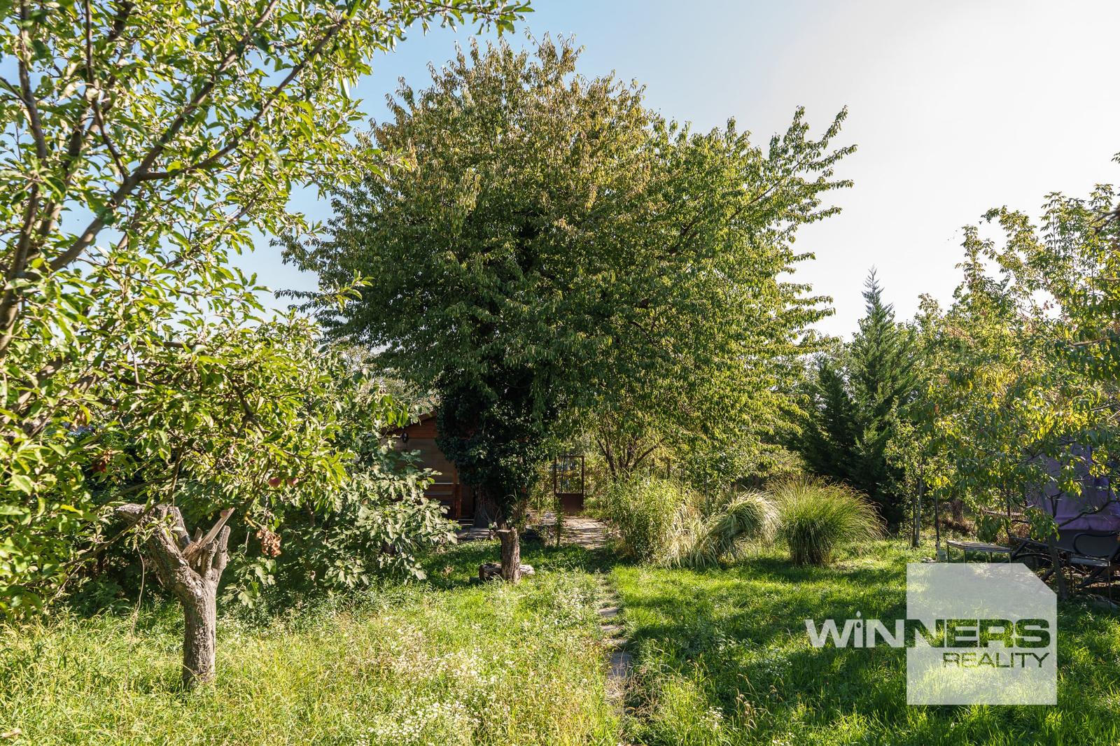ZÁHRADA S CHATKOU V RUŽINOVE – ul. NA PIESKU | 376 m² | VODA A ELEKTRINA