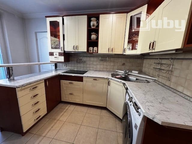 Predaj - 3 izbový byt 84 m2, Hliny V, Žilina