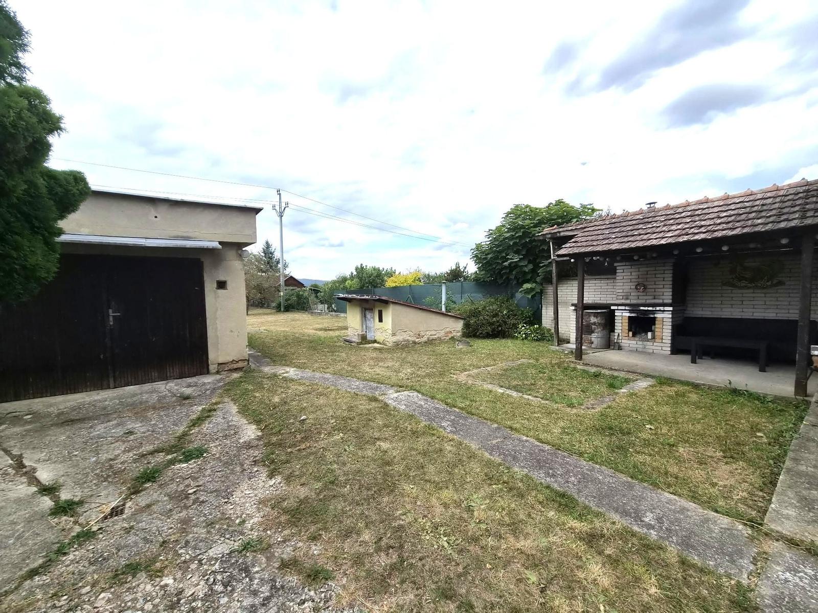 TARGETreal | Rodinný dom s garážou, v pokojnej časti Ilavy – fotka 2