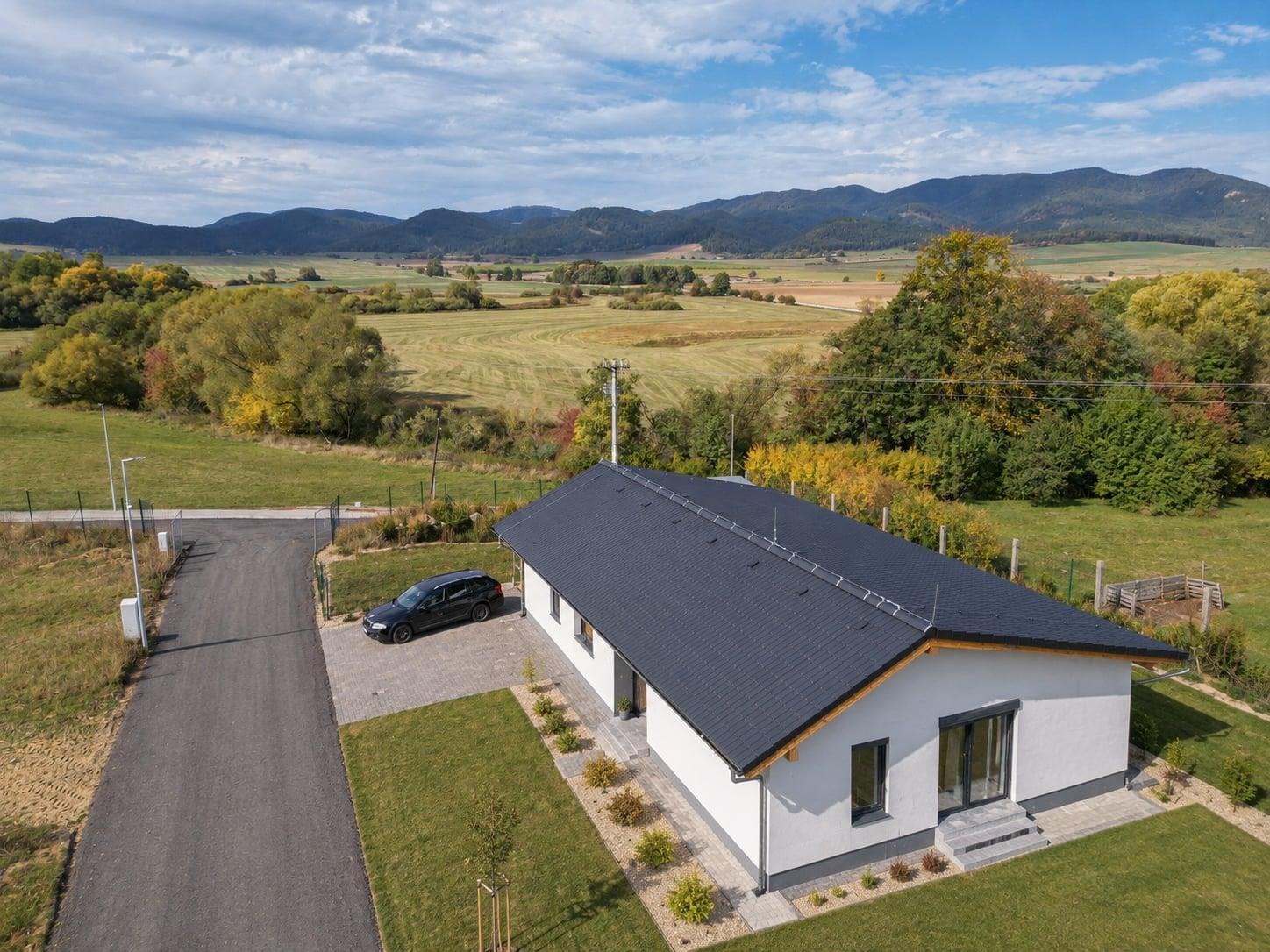 Dom na kľúč | 4-izbový bungalov s terasou, 591 m² pozemok | Ivančiná, Turčianske Teplice