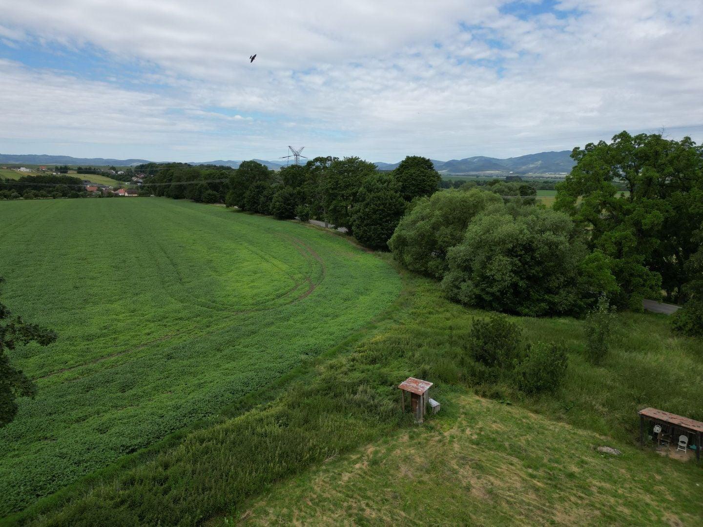 Stavebný pozemok 1000 m² s možnosťou úpravy výmery | Rovinatý, IS na hranici | Mošovce pri Turčianskych Tepliciach – fotka 2