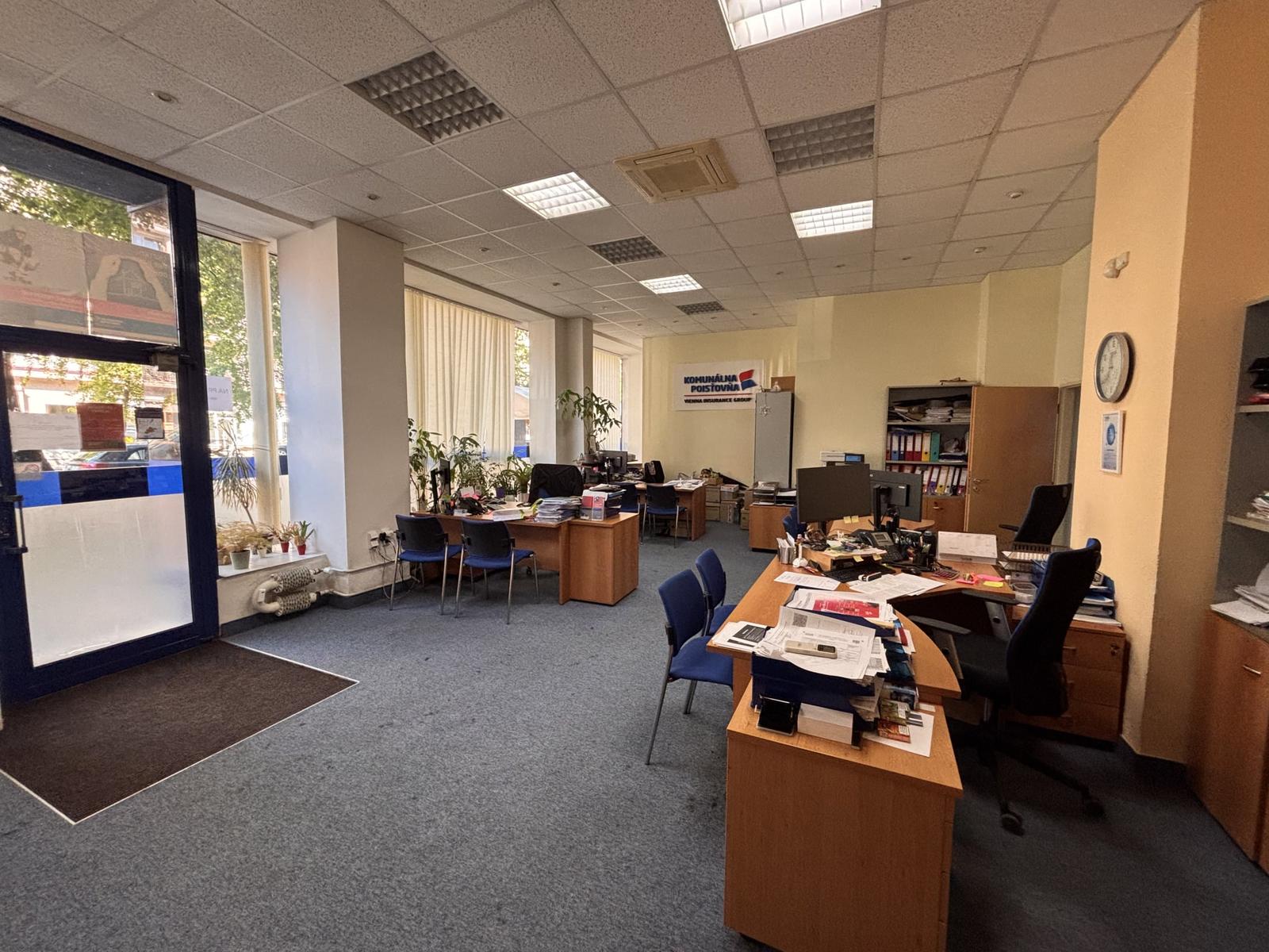 Prenájom obchodno-kancelárskeho priestoru na Košickej ulici pri Dulovom nám. v širšom centre