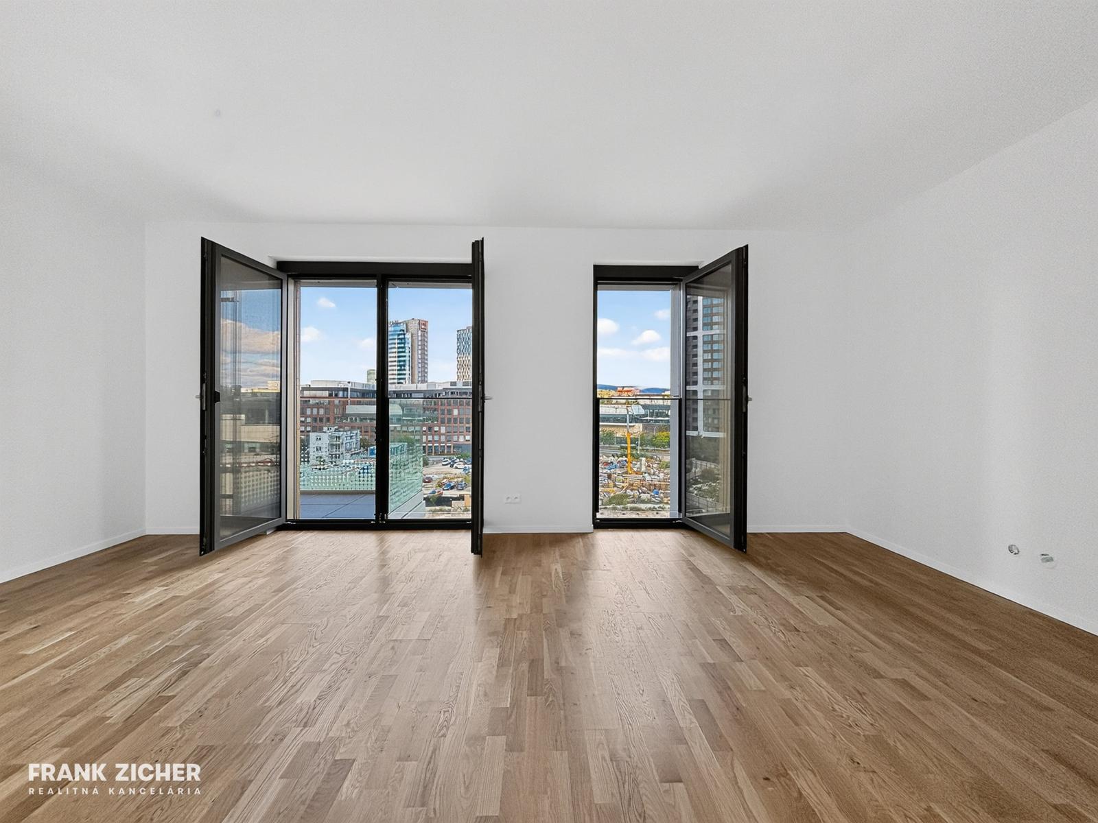 FRANK ZICHER - Predávame 3 izbový apartmán s 2 balkónmi v skolaudovanom projekte METROPOLIS