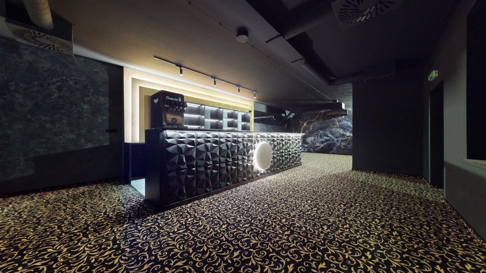 Na Predaj, obchodné priestory, 174m², Púchov, Exkluzívne TARGETreal