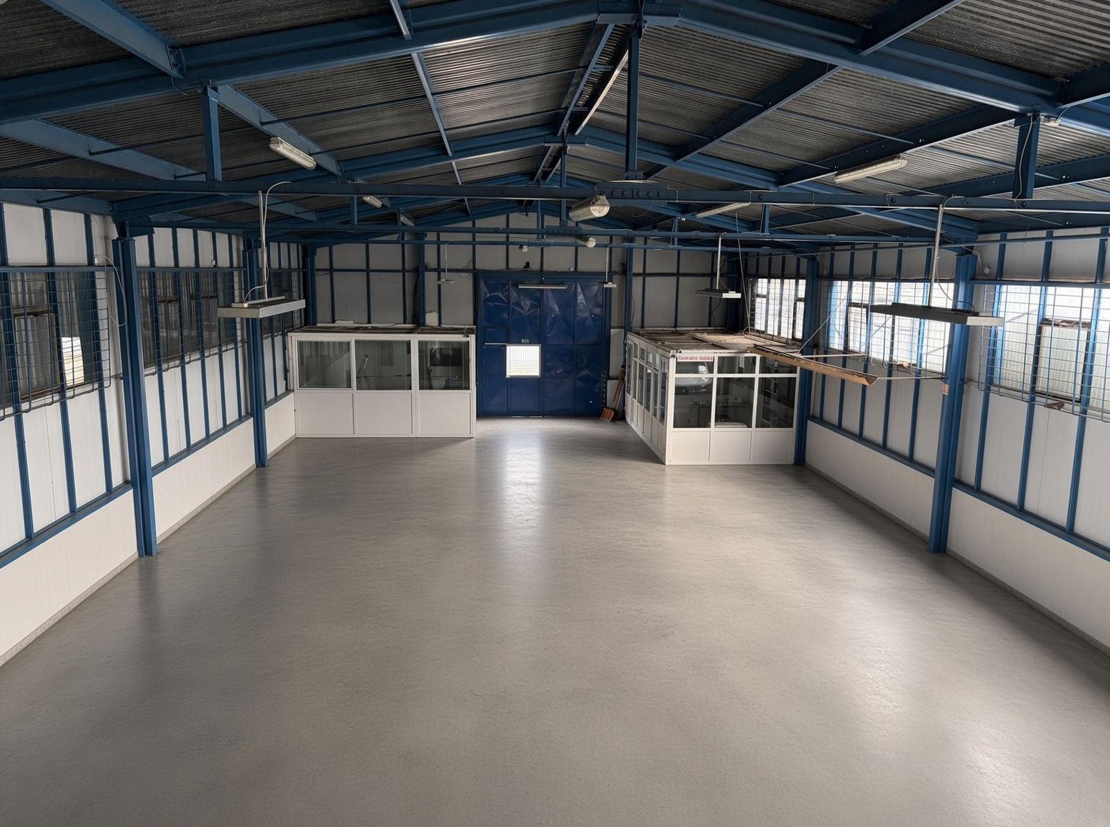 TARGETreal | Prenájom skladu 390 m² s kanceláriami – Martin – fotka 2
