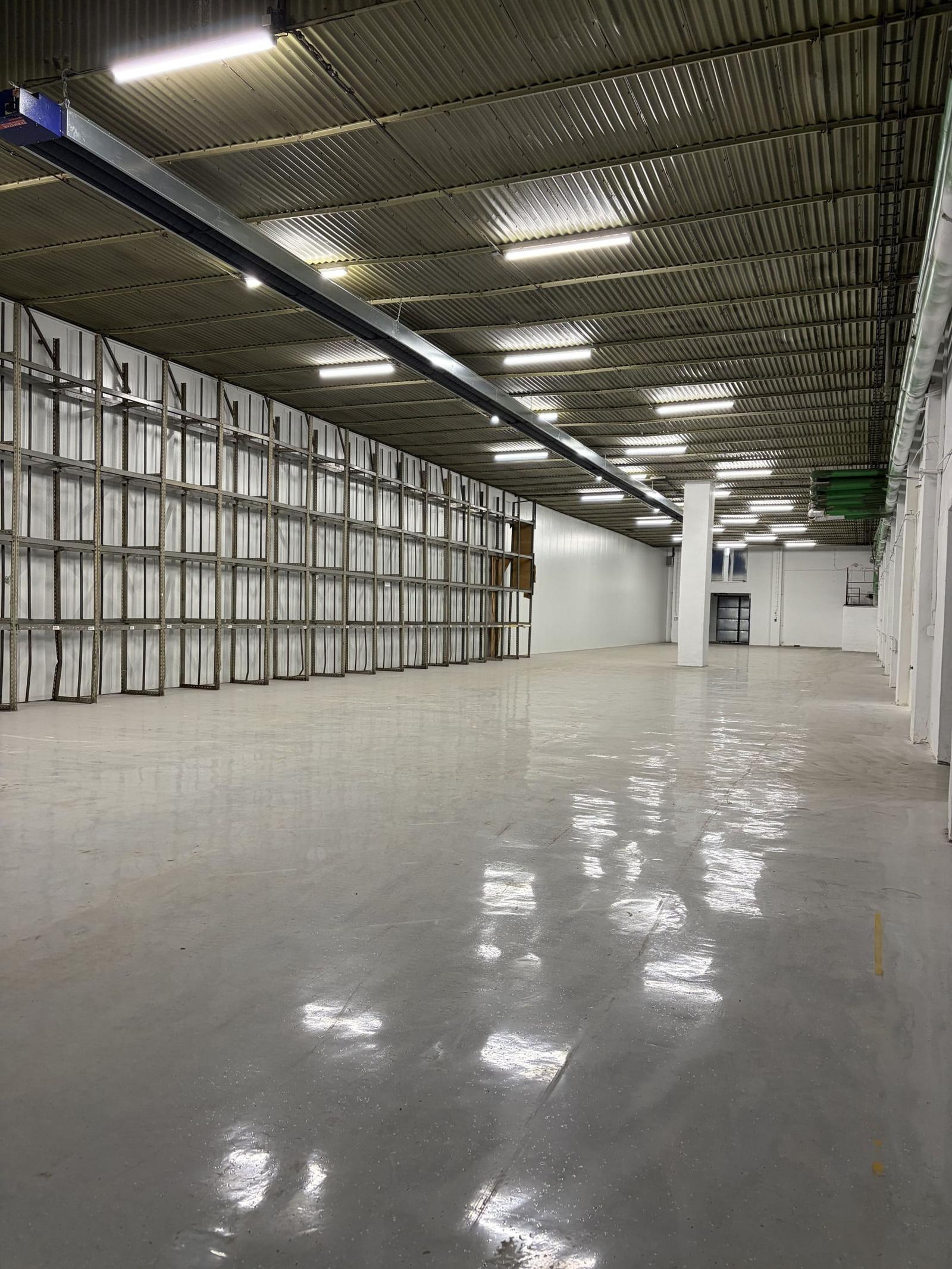 TARGETreal┃Prenájom skladových a logistických priestorov