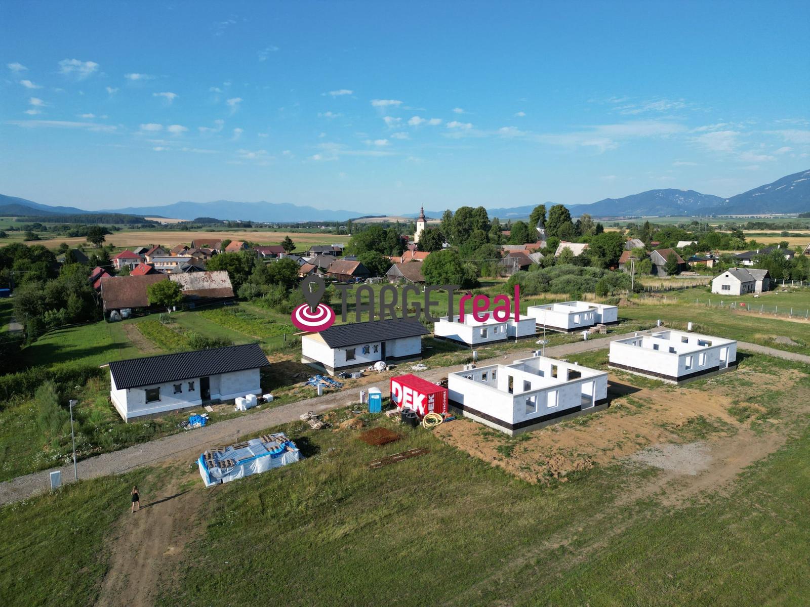 Moderný 4-izbový bungalov s terasou holodom od 187 000 €