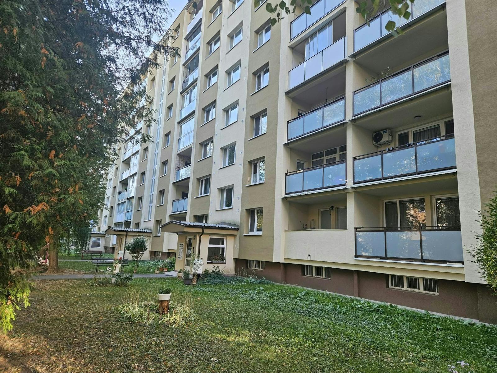 3 izbový byt s loggiou