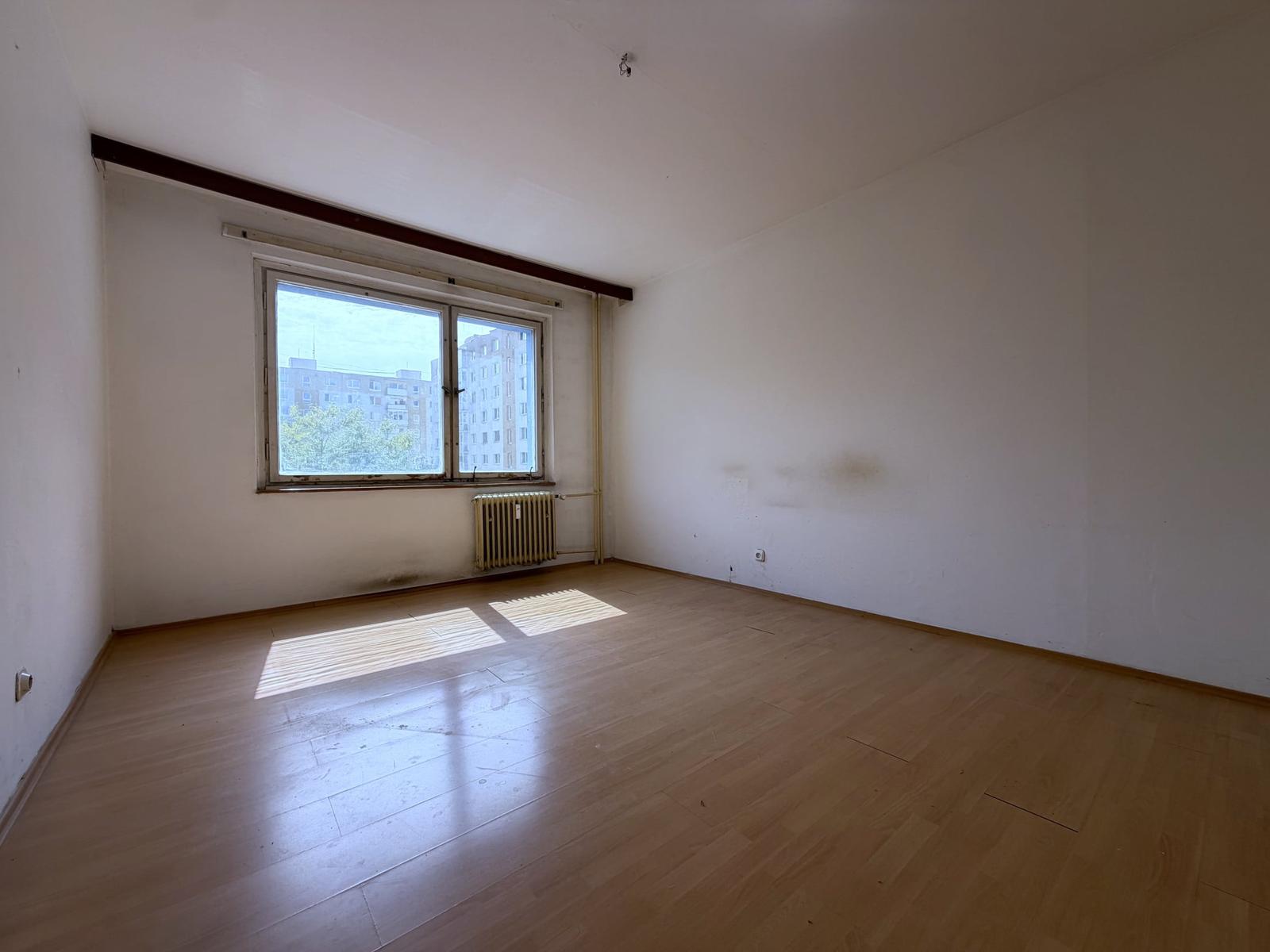 Na predaj 4-izbový byt s balkónom, ul. Zvolenská – fotka 2