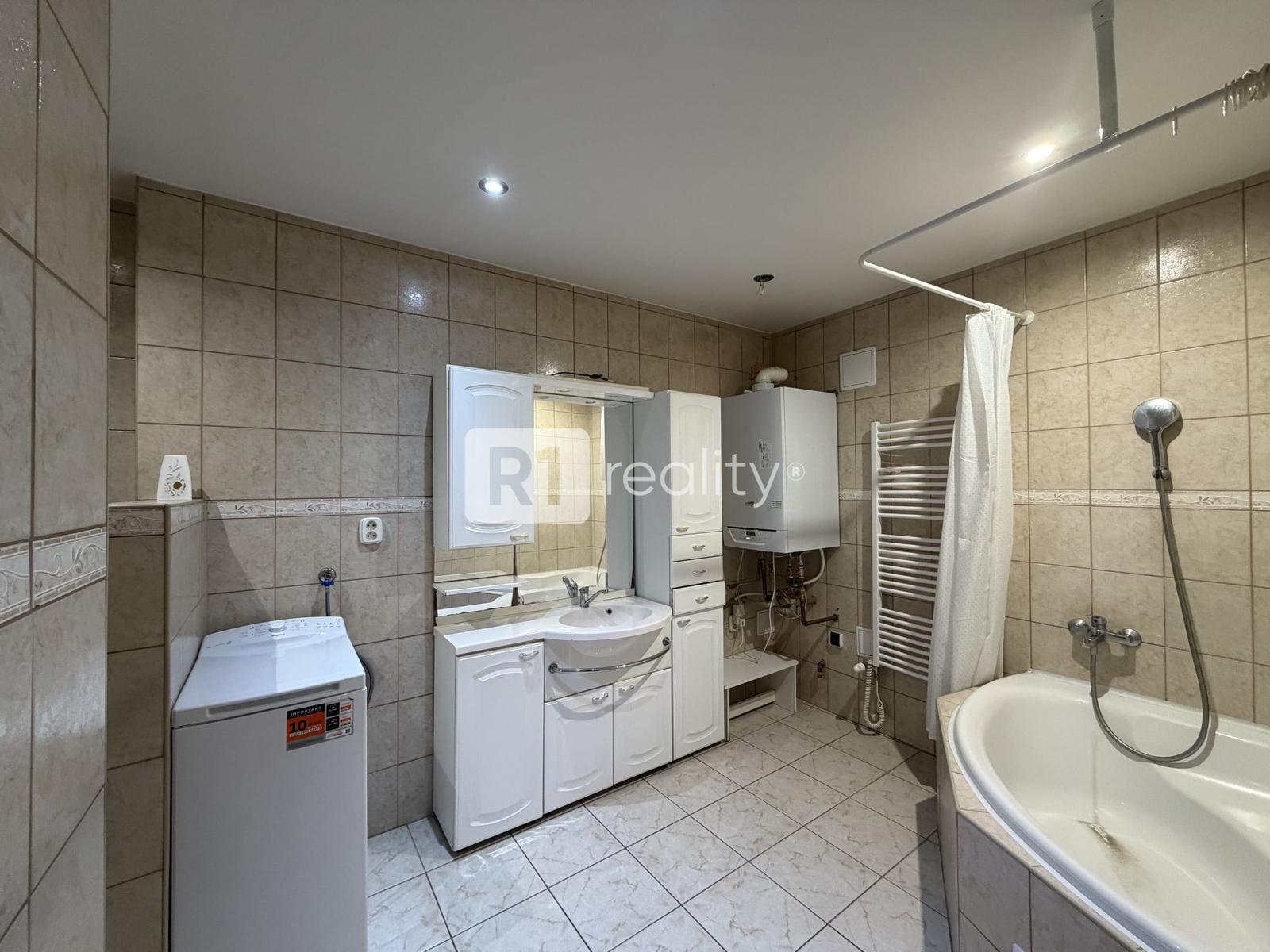 Na prenájom zariadený 1,5 izbový byt, 55 m2, Teplická ul. Piešťany – fotka 2