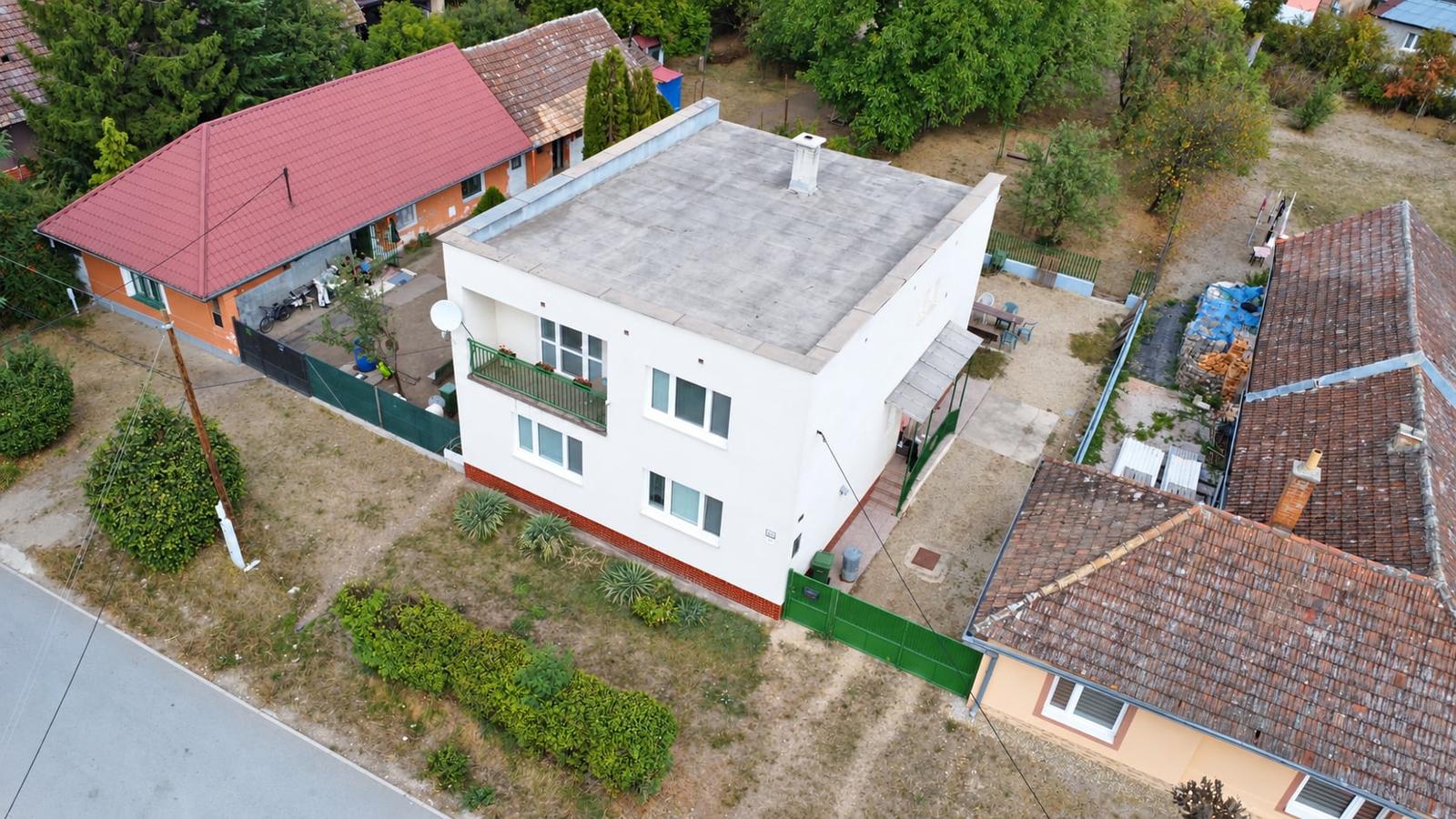 5-izbový rodinný dom s pozemkom 893 m² | Turňa nad Bodvou – fotka 2
