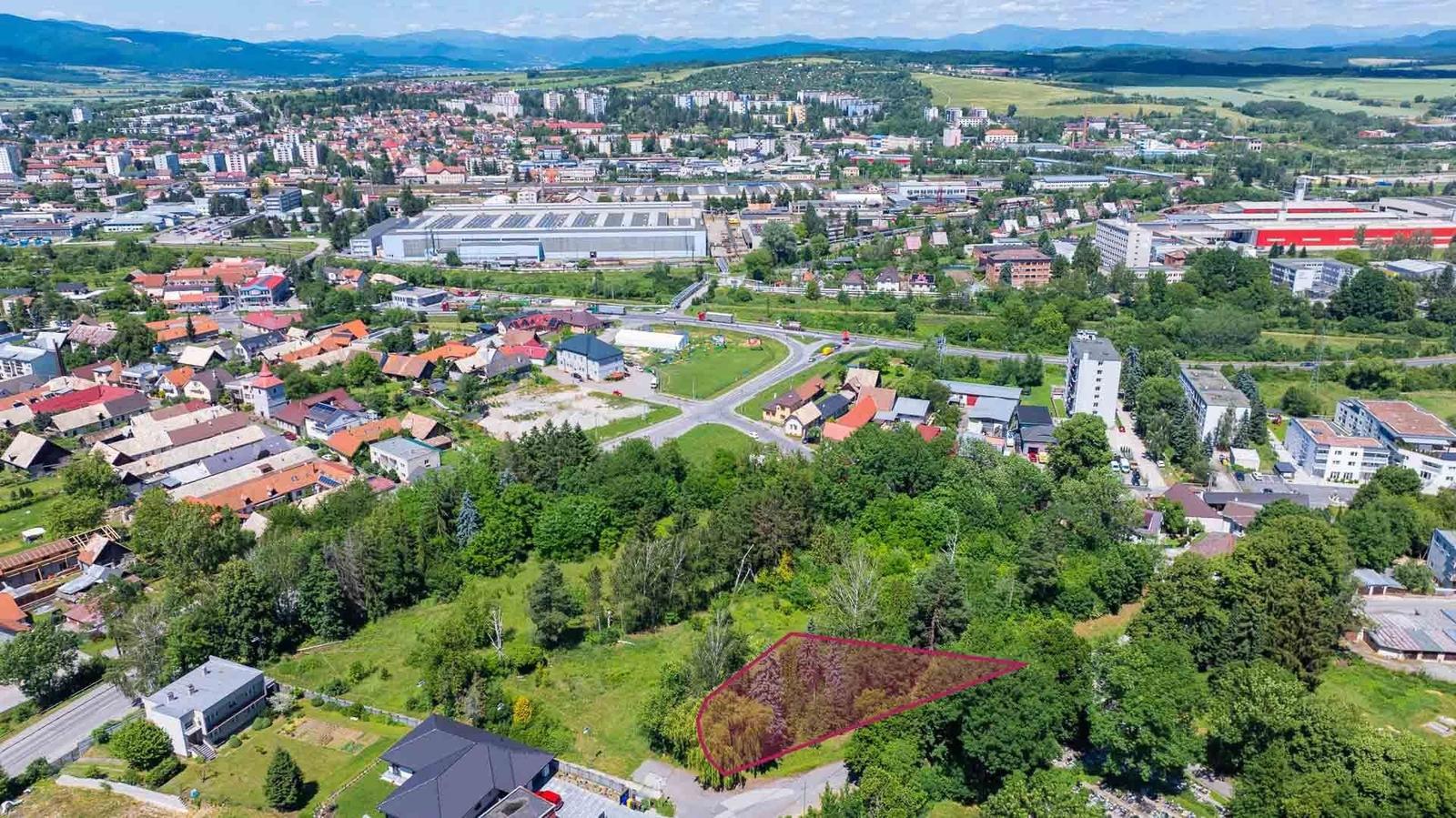PREDAJ : pozemok pre Vás vysnívaný domov - ideálne miesto pre pokojné bývanie v meste Zvolen – fotka 2