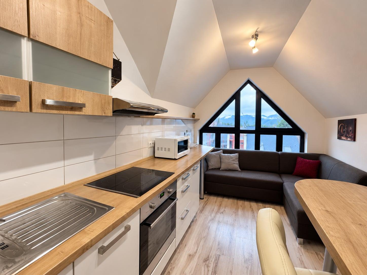 Prenájom | 2-izbový byt 63 m² plne zariadený | Martin Centrum