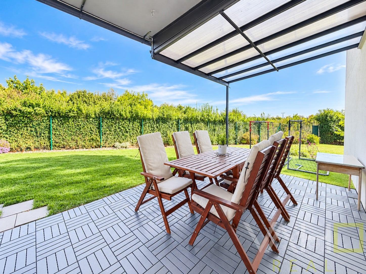 4-izbový byt, 115 m² + 348 m² pozemok, 2 terasy, 3 parkovacie miesta – Opoj