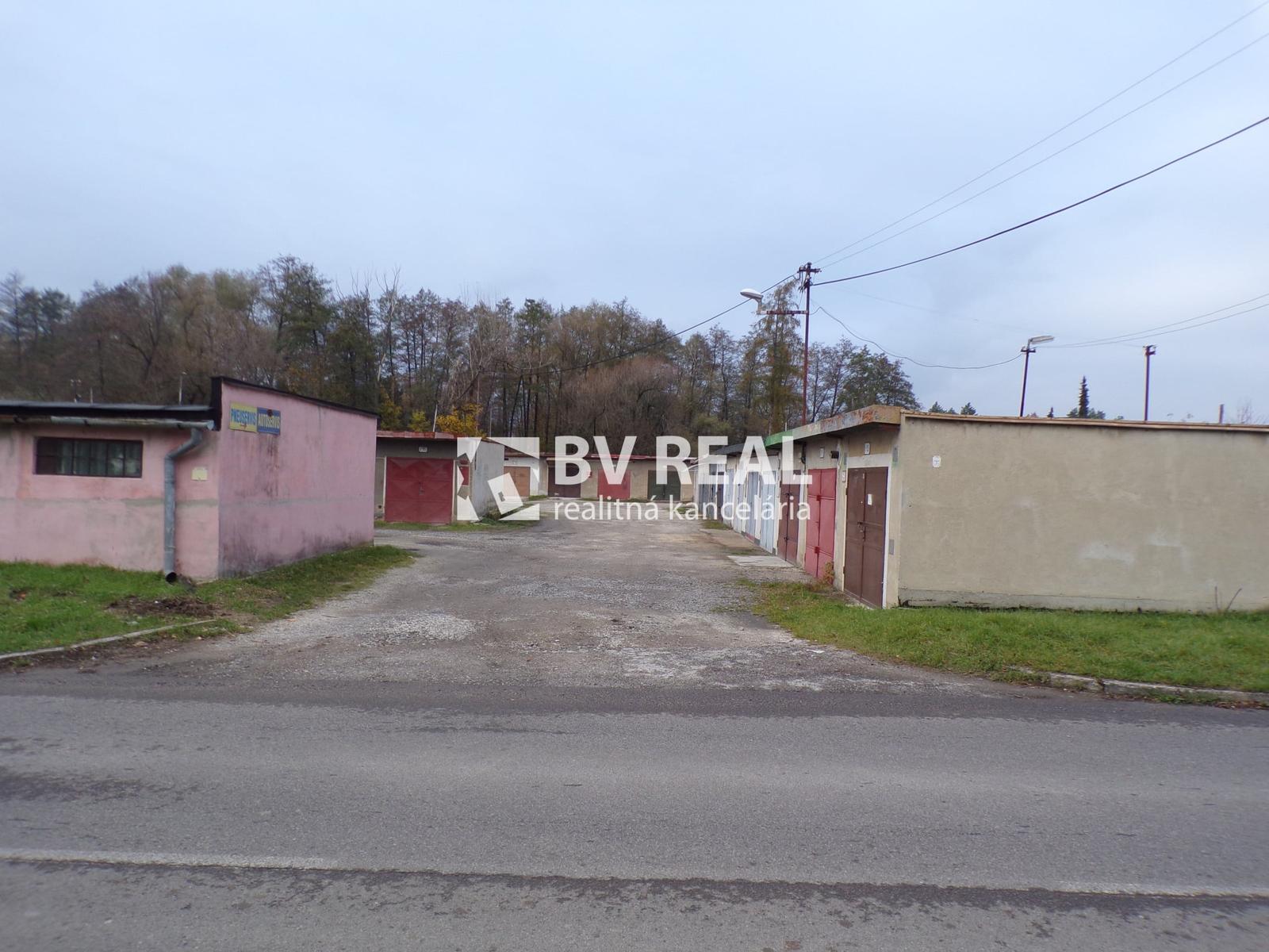 BV REAL Na prenájom garáž s elektrikou Prievidza FM2529